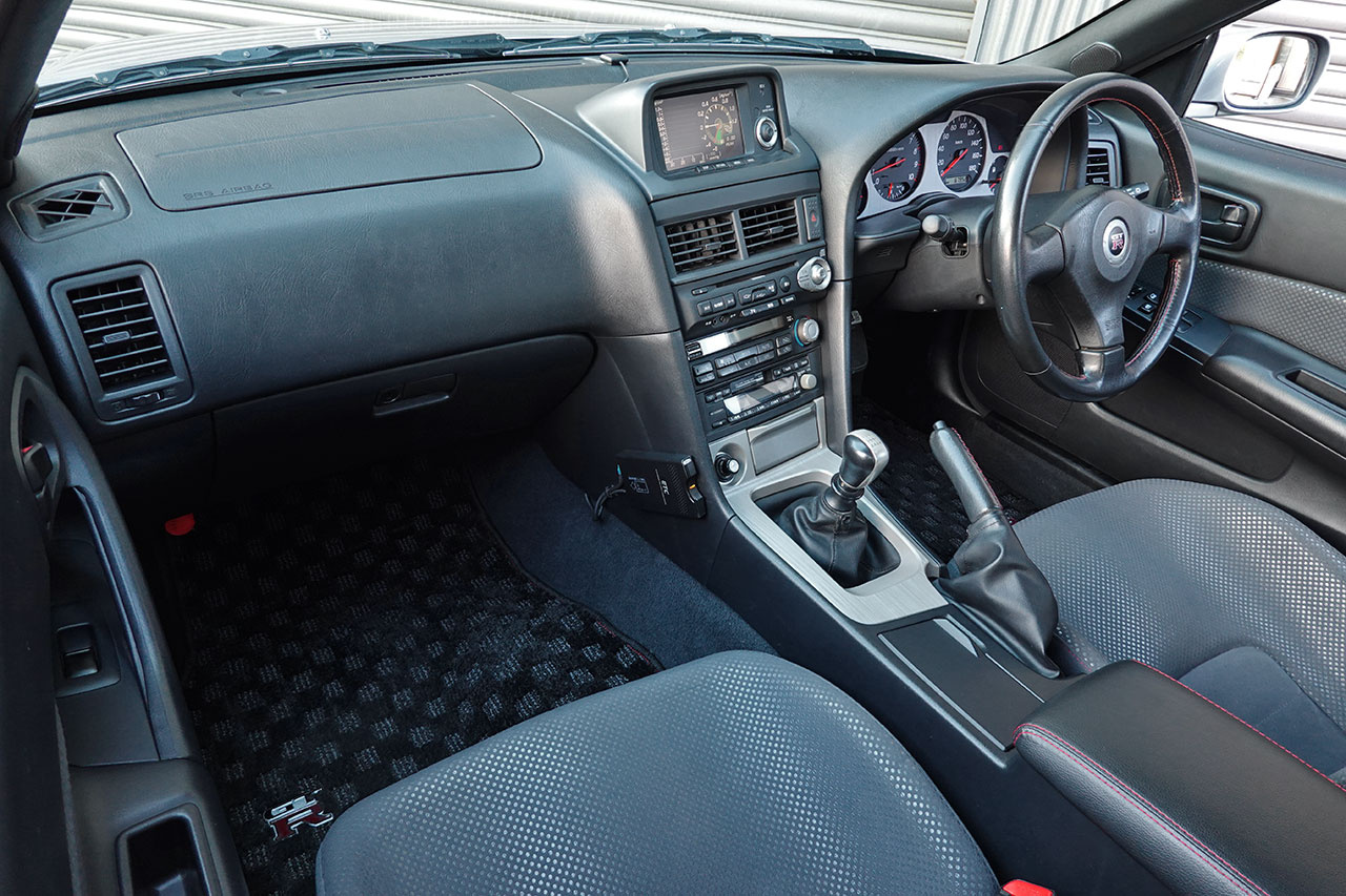 日産 スカイラインGT-R BNR34 R34 スカイラインGT-R