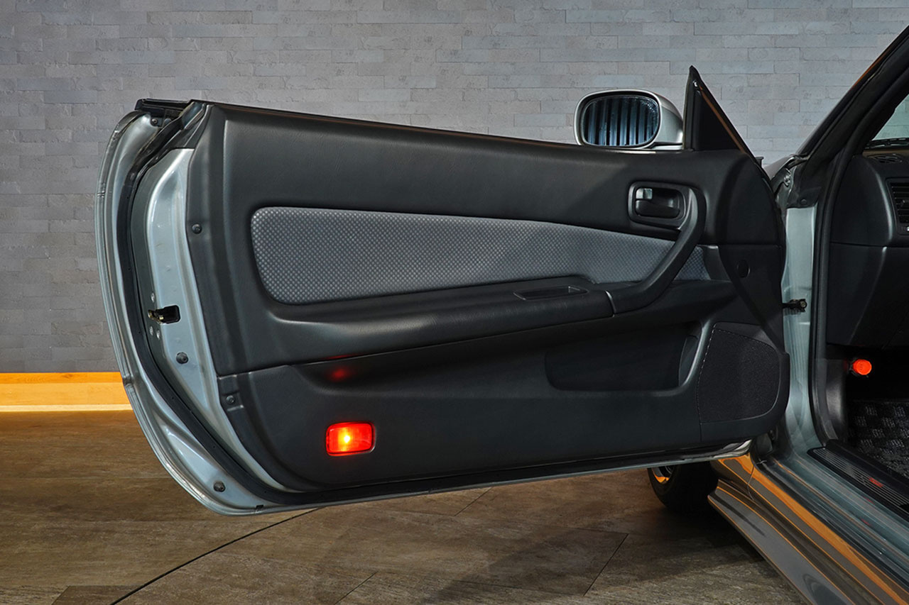 日産 スカイラインGT-R BNR34 R34 スカイラインGT-R