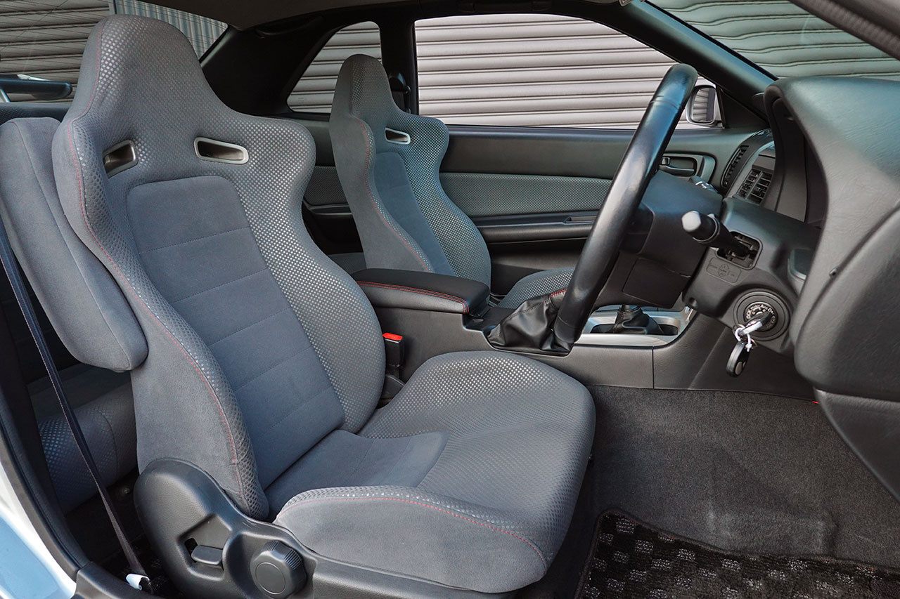 日産 スカイラインGT-R BNR34 R34 スカイラインGT-R