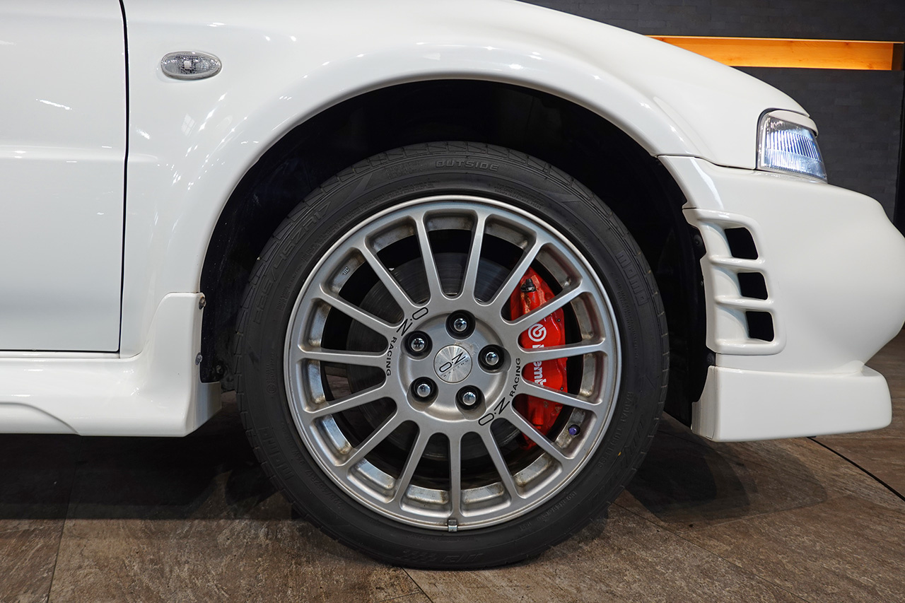 三菱 ランサーエボリューション 