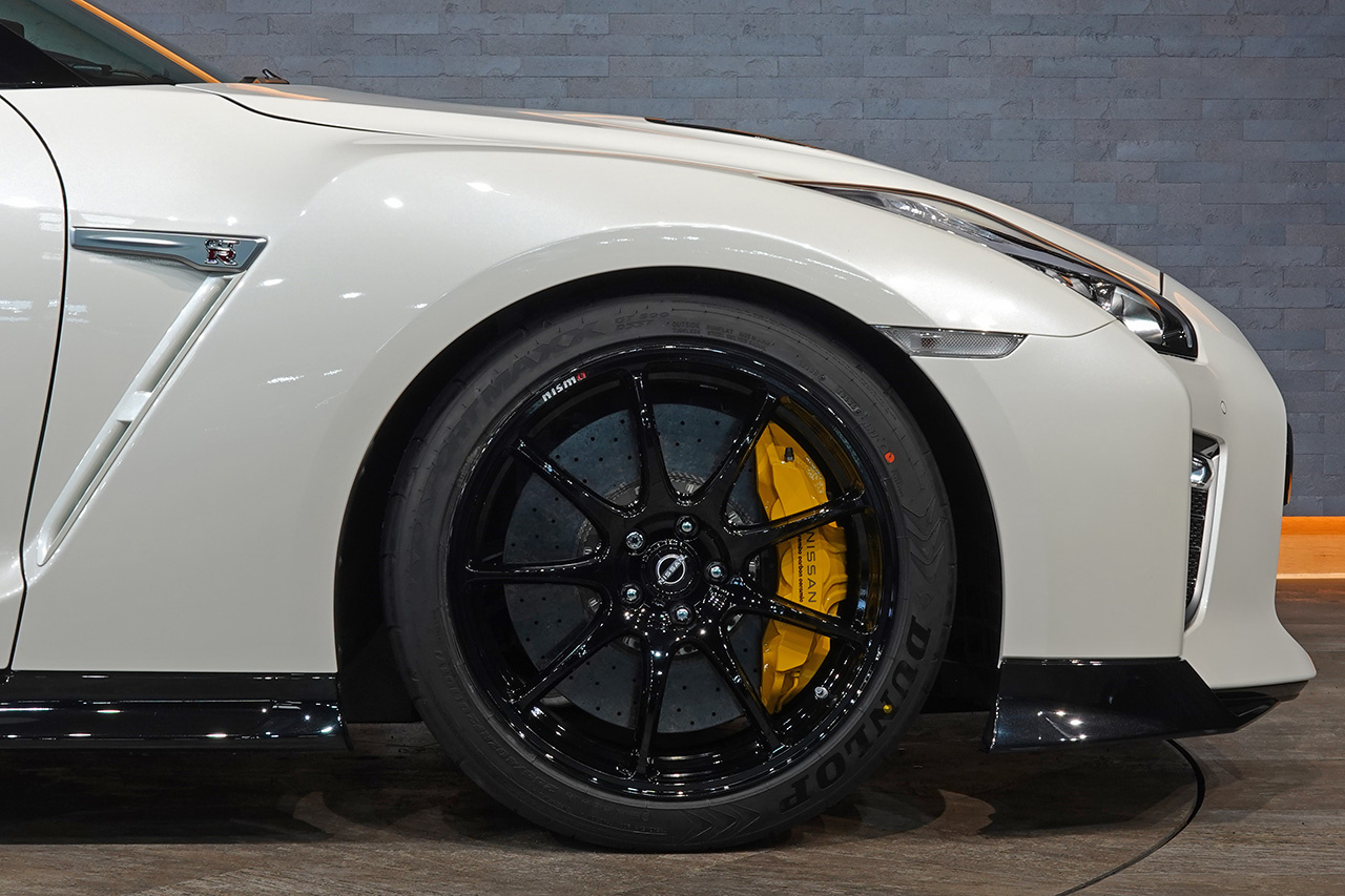 日産 GT-R R35 GT-R Track edition engineered by NISMO T-Spec