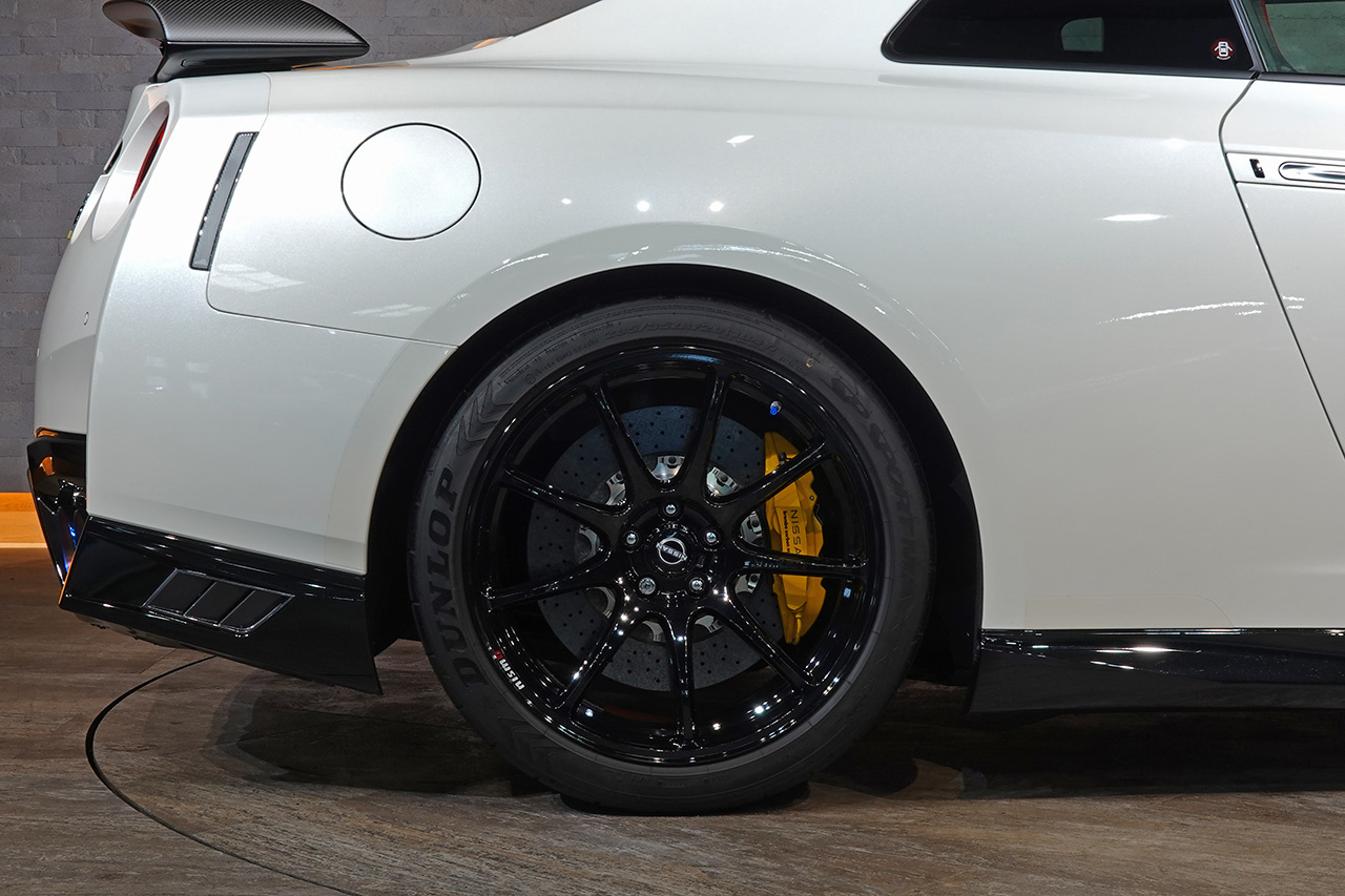 日産 GT-R R35 GT-R Track edition engineered by NISMO T-Spec