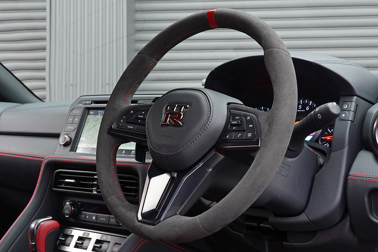 日産 GT-R R35 GT-R Track edition engineered by NISMO T-Spec