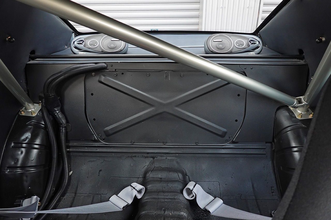 日産 スカイラインGT-R BNR32 R32 スカイラインGT-R ロッキーオートR32ケンメリGT-R