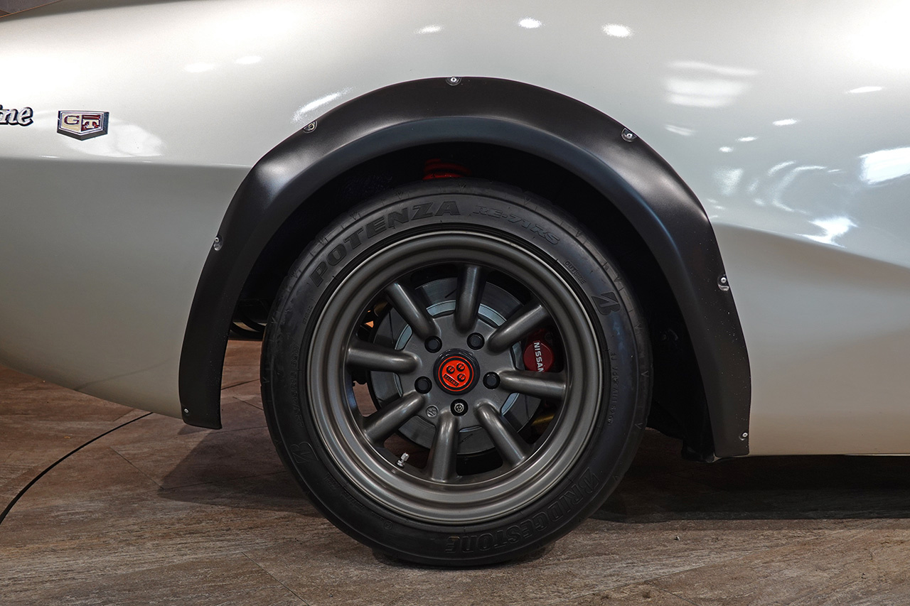 日産 スカイラインGT-R BNR32 R32 スカイラインGT-R ロッキーオートR32ケンメリGT-R