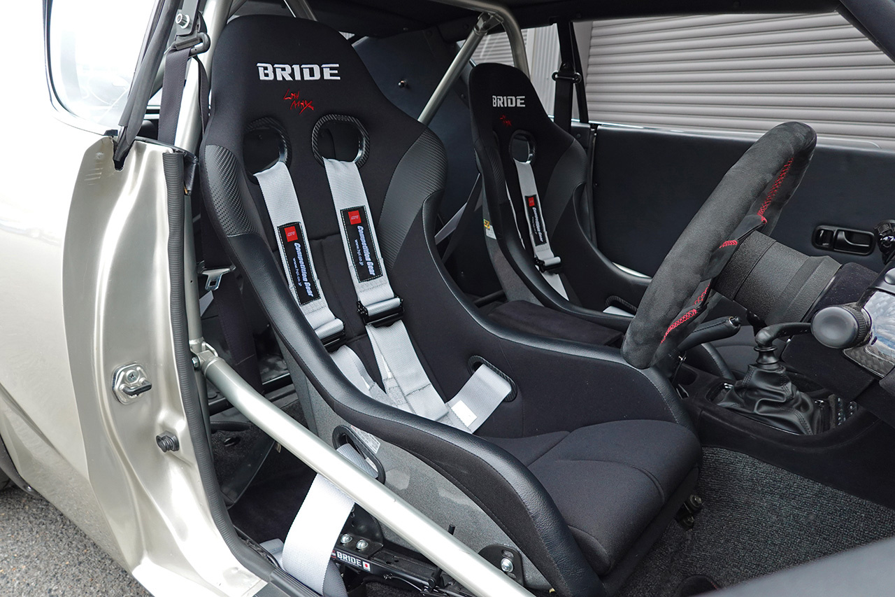 日産 スカイラインGT-R BNR32 R32 スカイラインGT-R ロッキーオートR32ケンメリGT-R