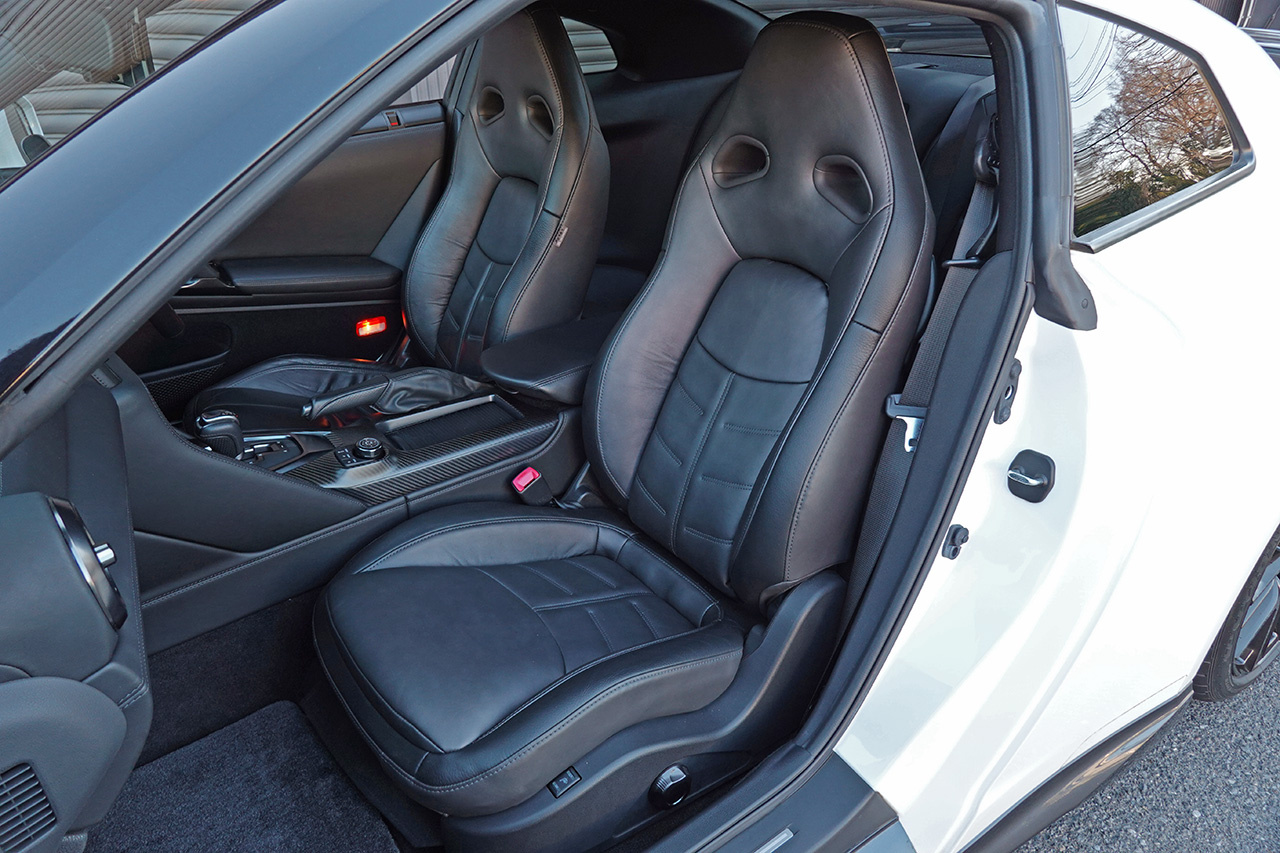 日産 GT-R R35 GT-R　ピュアエディション