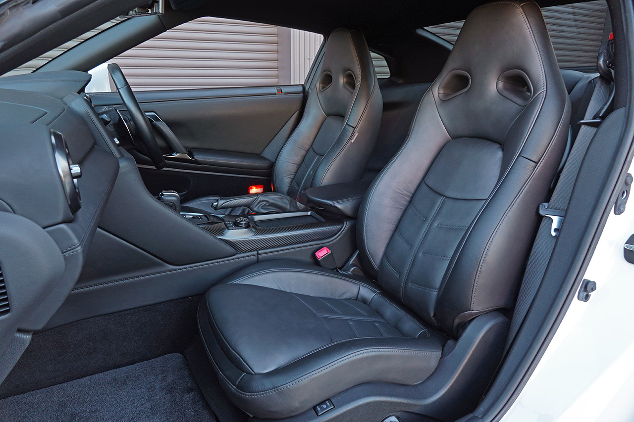 日産 GT-R R35 GT-R　ピュアエディション