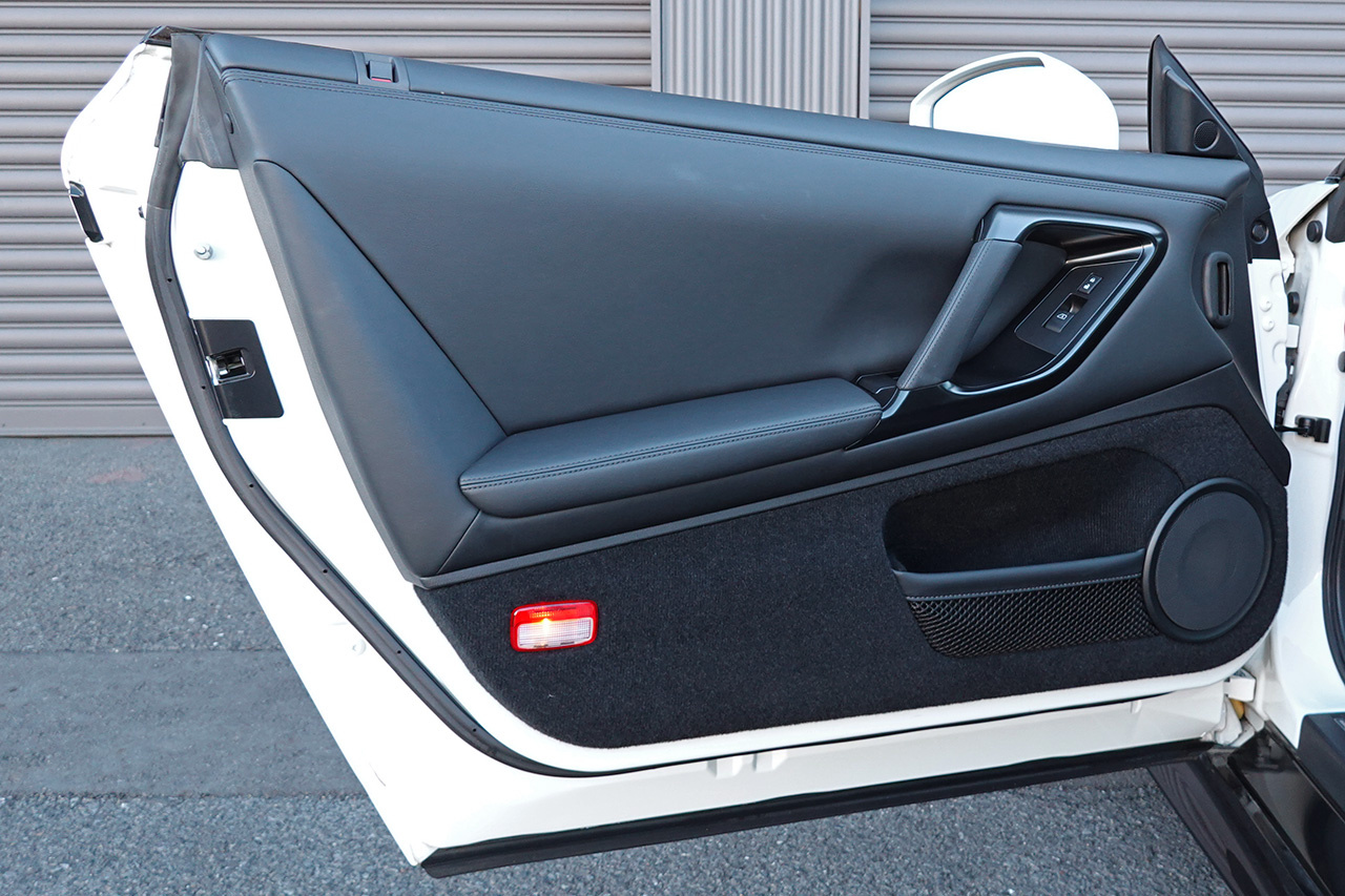 日産 GT-R R35 GT-R　ピュアエディション