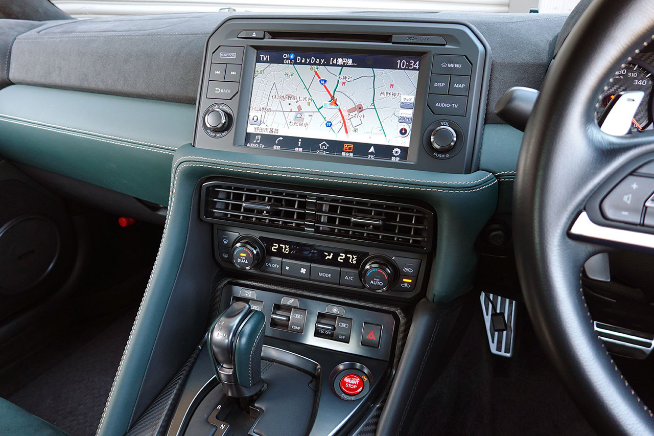 日産 GT-R R35 GT-R プレミアムエディション T-Spec