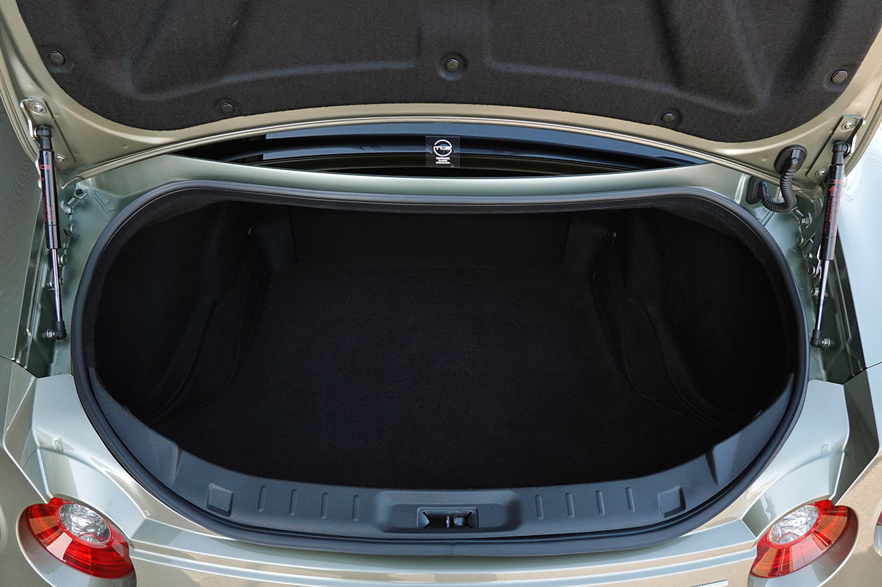 日産 GT-R R35 GT-R プレミアムエディション T-Spec