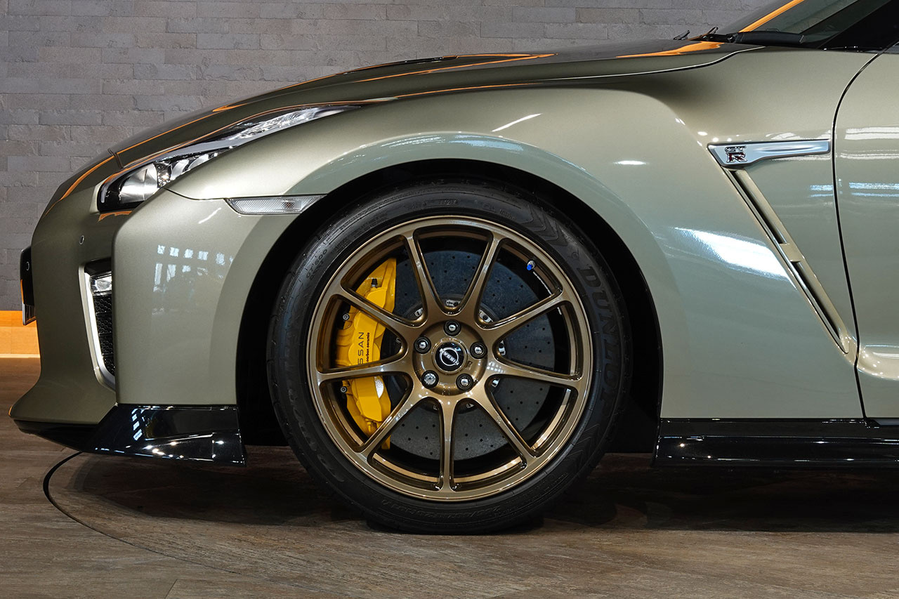 日産 GT-R R35 GT-R プレミアムエディション T-Spec