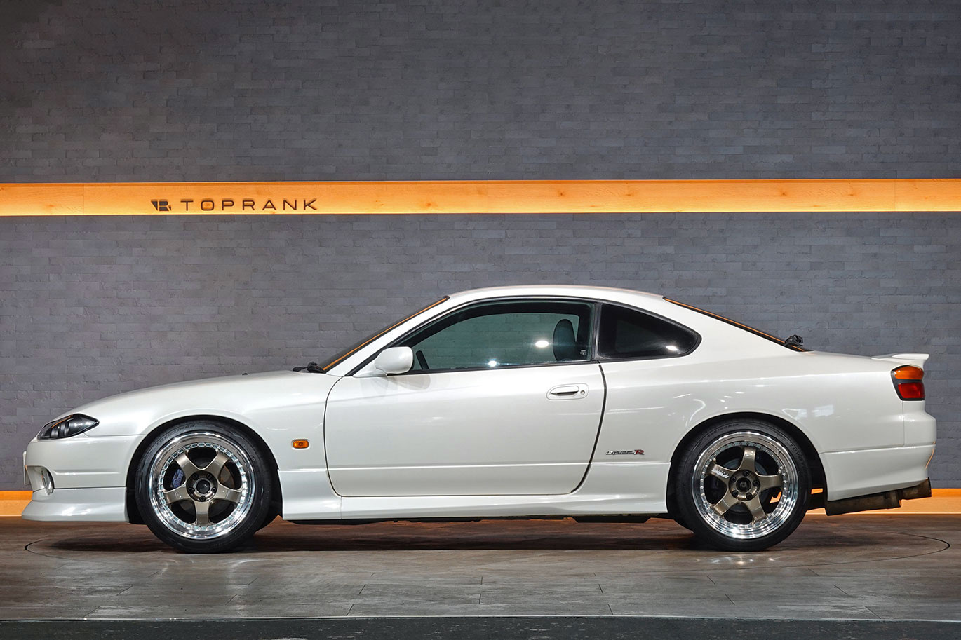 日産 シルビア S15 シルビア スペックR・ユーザー買取り車両・ワークマイスターS1 18インチアルミ・社外フロントリップ
