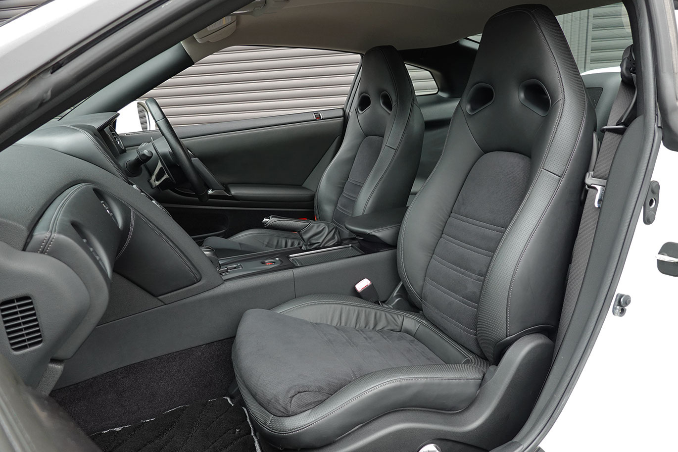 日産 GT-R R35 GT-R Pure Edition・ワンオーナー・MY11・新品ダッシュ交換済み・フライホイールハウジング対策済