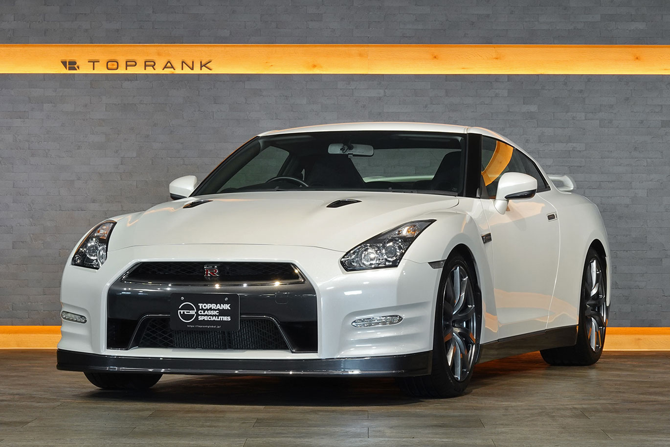 日産 GT-R R35 GT-R Pure Edition・ワンオーナー・MY11・新品ダッシュ交換済み・フライホイールハウジング対策済