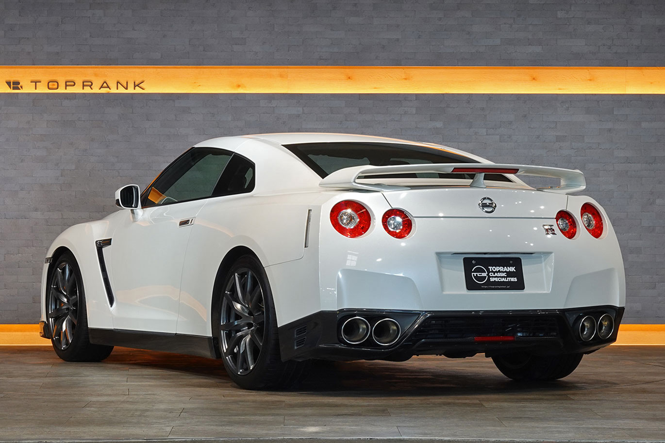 日産 GT-R R35 GT-R Pure Edition・ワンオーナー・MY11・新品ダッシュ交換済み・フライホイールハウジング対策済