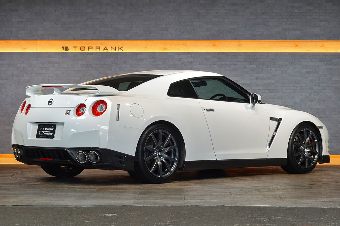 日産 GT-R R35 GT-R Pure Edition・ワンオーナー・MY11・新品ダッシュ交換済み・フライホイールハウジング対策済