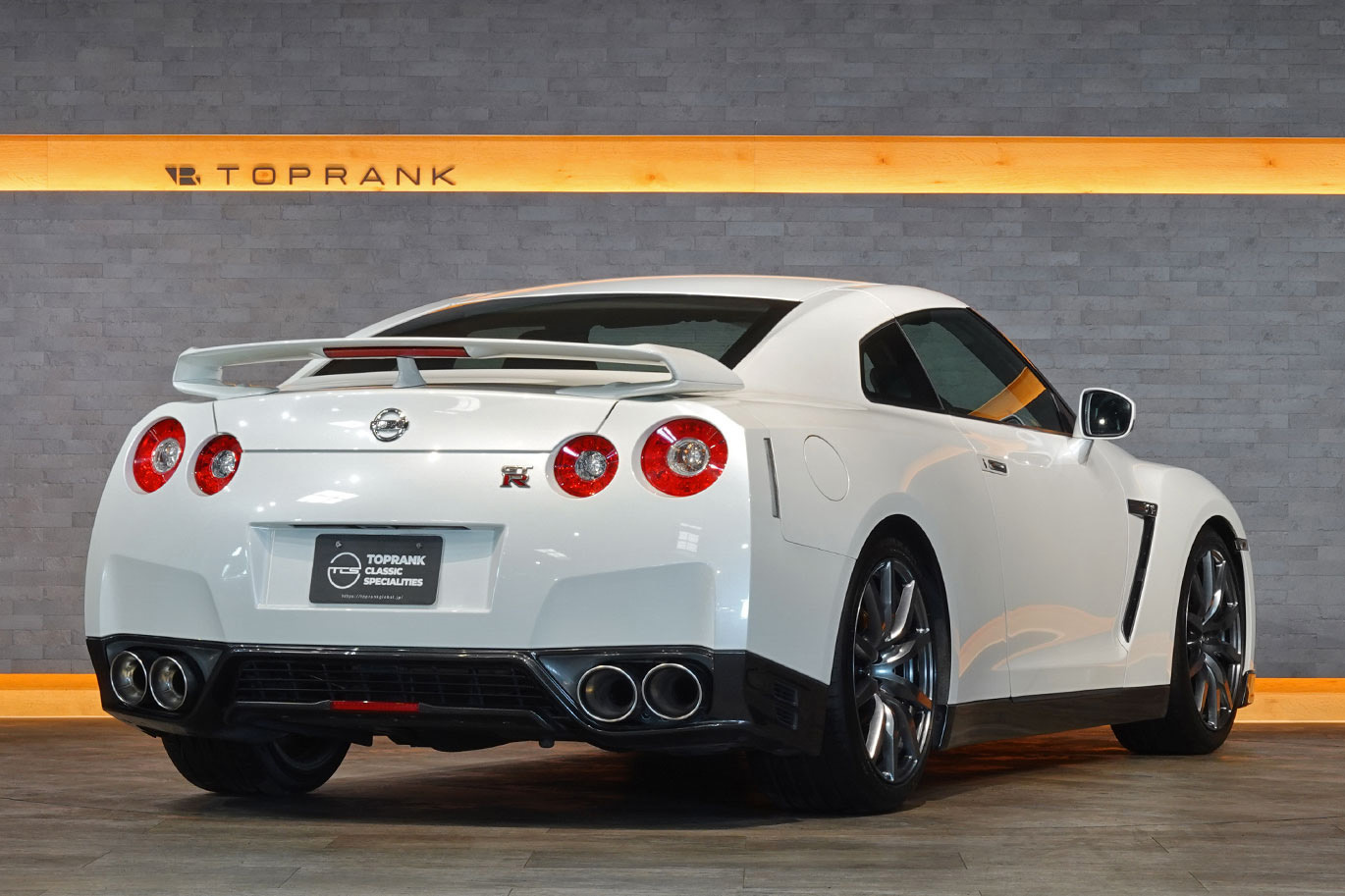 日産 GT-R R35 GT-R Pure Edition・ワンオーナー・MY11・新品ダッシュ交換済み・フライホイールハウジング対策済