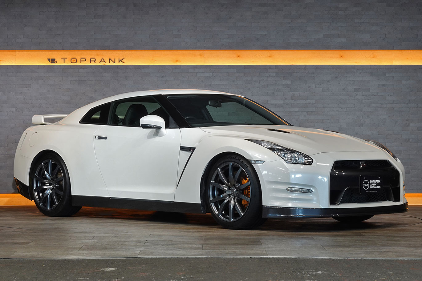 日産 GT-R R35 GT-R Pure Edition・ワンオーナー・MY11・新品ダッシュ交換済み・フライホイールハウジング対策済
