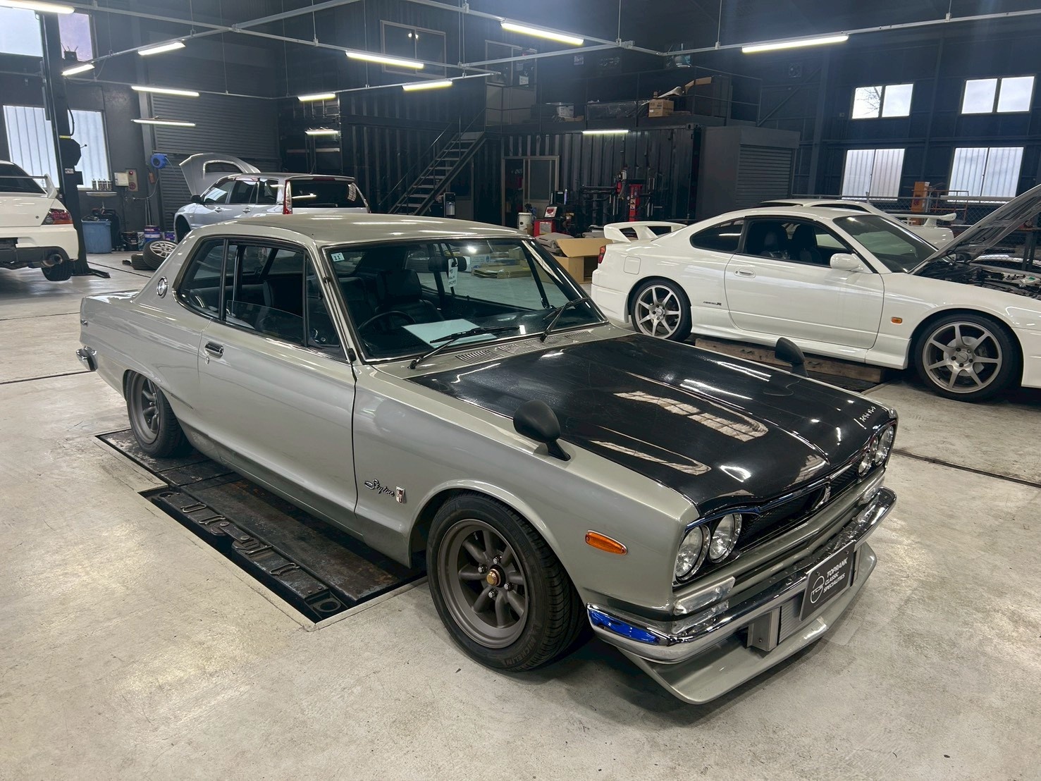 日産 スカイライン 