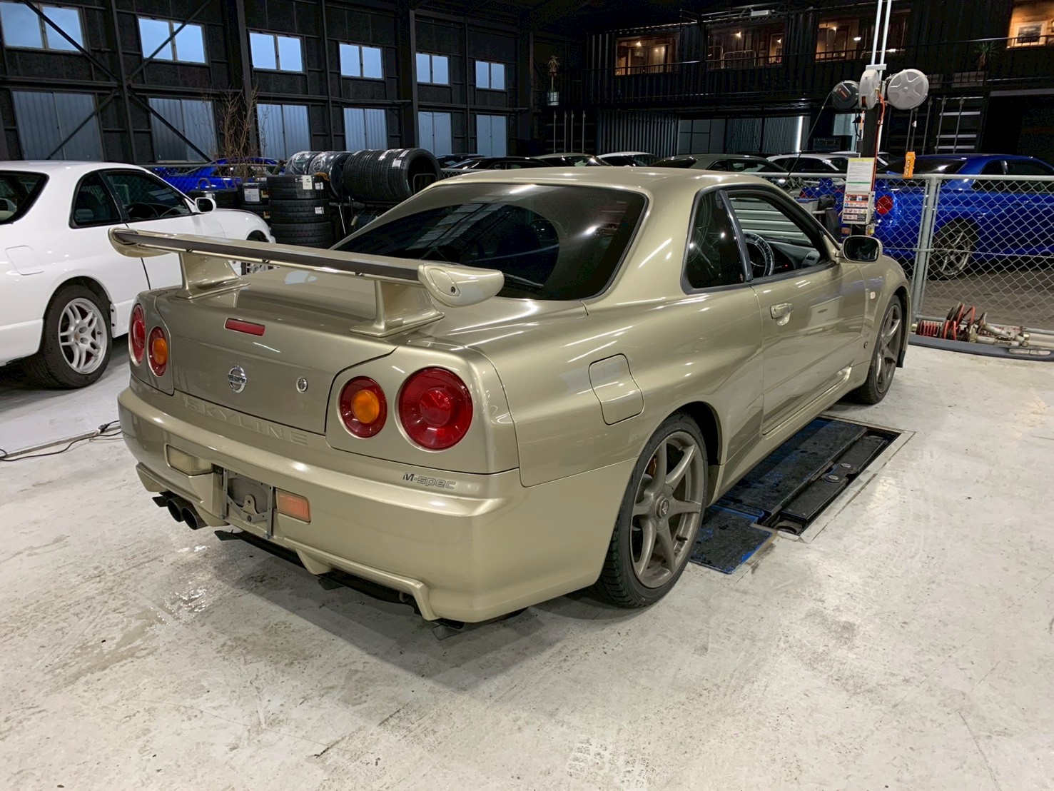 日産 スカイラインGT-R BNR34 R34 スカイラインGT-R  M-Spec