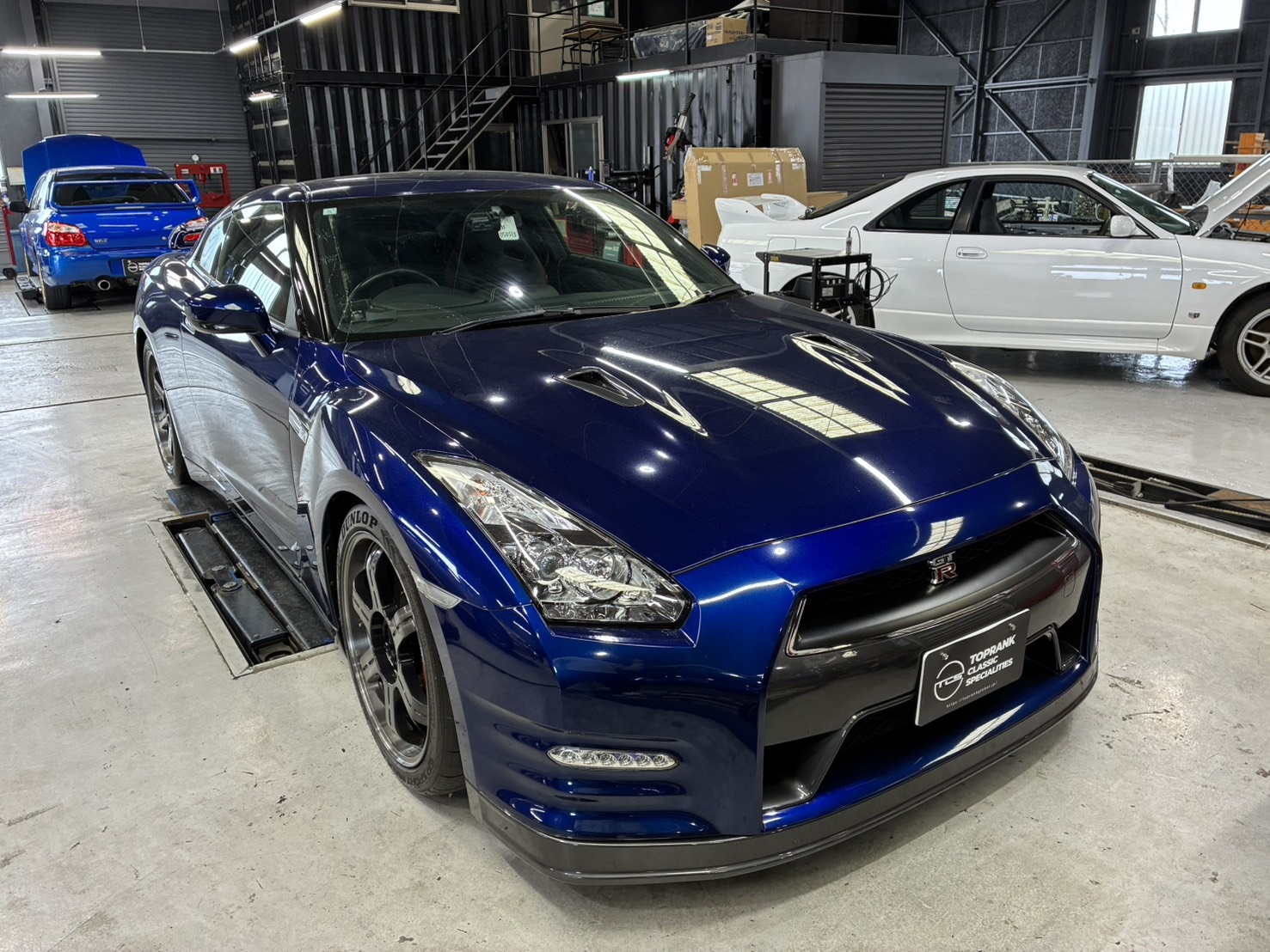 日産 GT-R R35 GT-R ブラックエディション