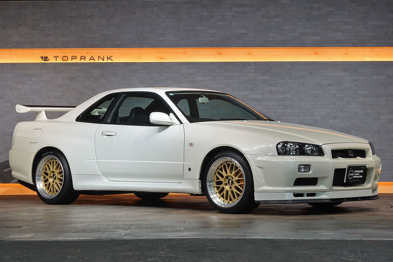 日産 スカイラインGT-R BNR34 R34 スカイラインGT-R  Vスペック2