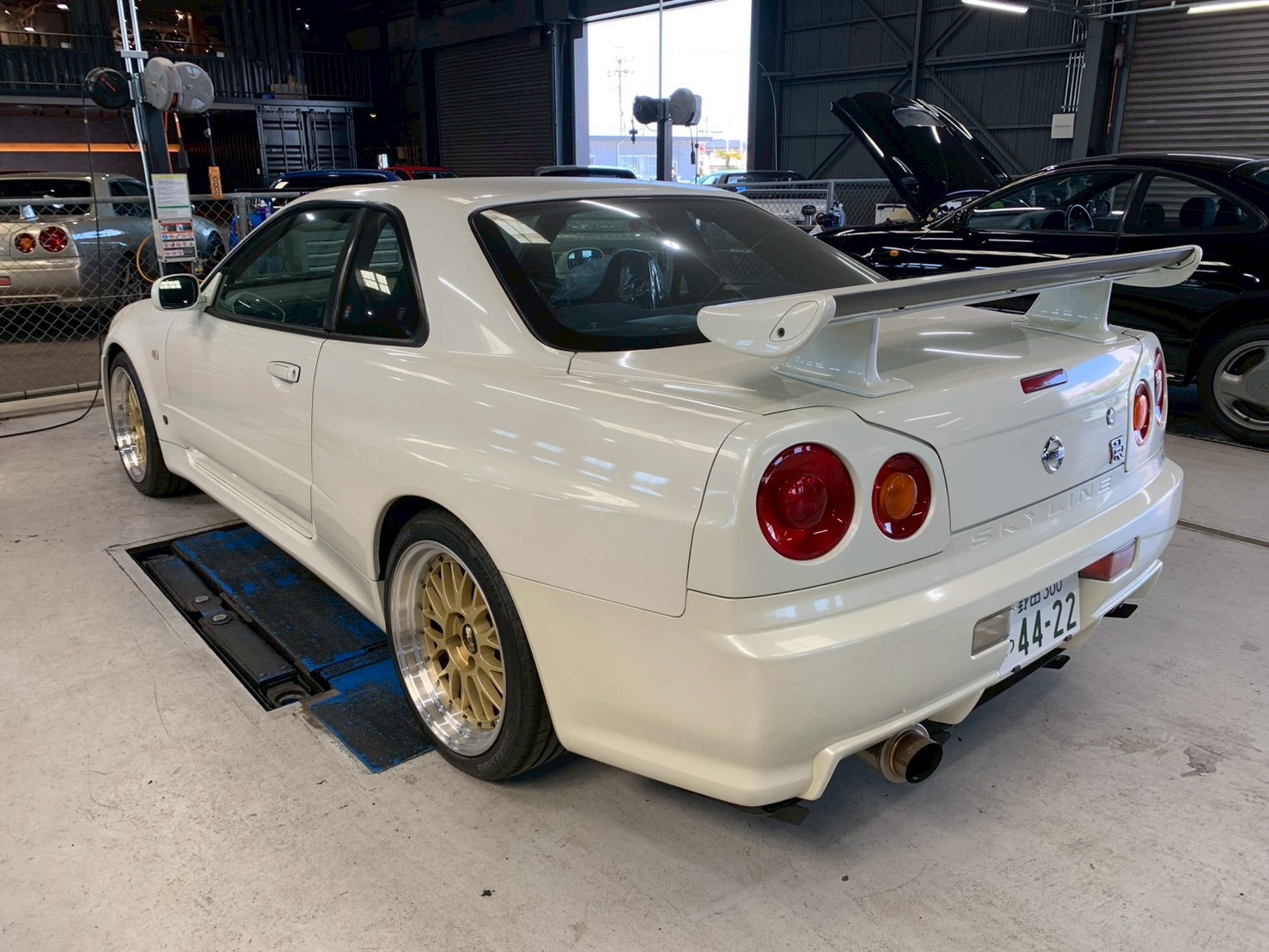 日産 スカイラインGT-R BNR34 R34 スカイラインGT-R  Vスペック2