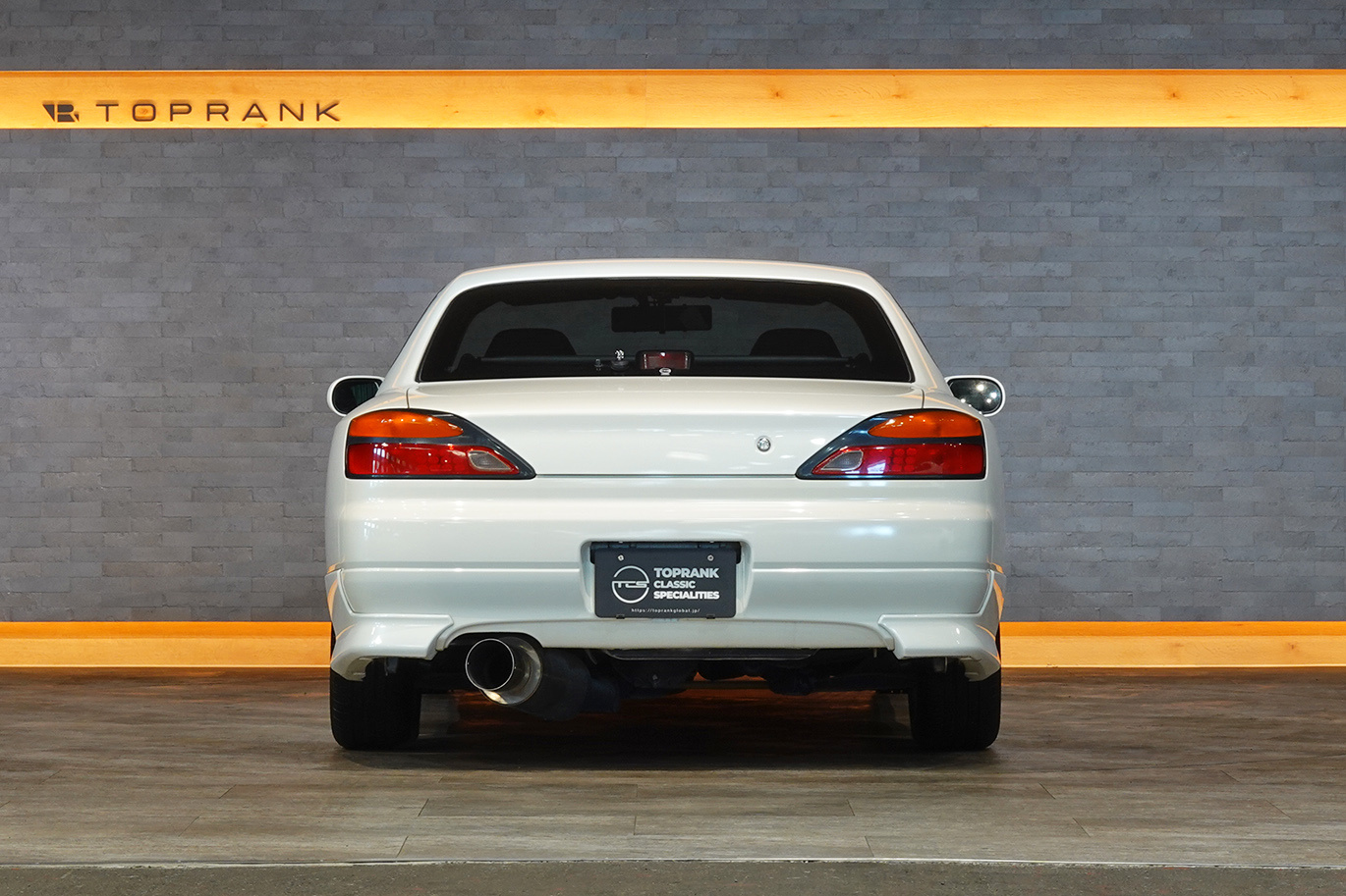 日産 シルビア S15  Silvia Spec R・SR20ターボエンジン・純正６速MT・社外スピンターンノブ・社外サイドスカート