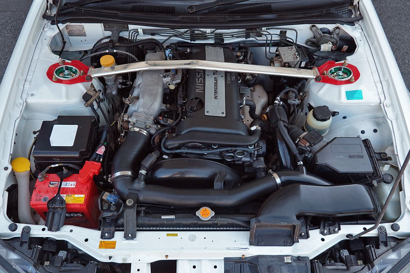 日産 シルビア S15  Silvia Spec R・SR20ターボエンジン・純正６速MT・社外スピンターンノブ・社外サイドスカート