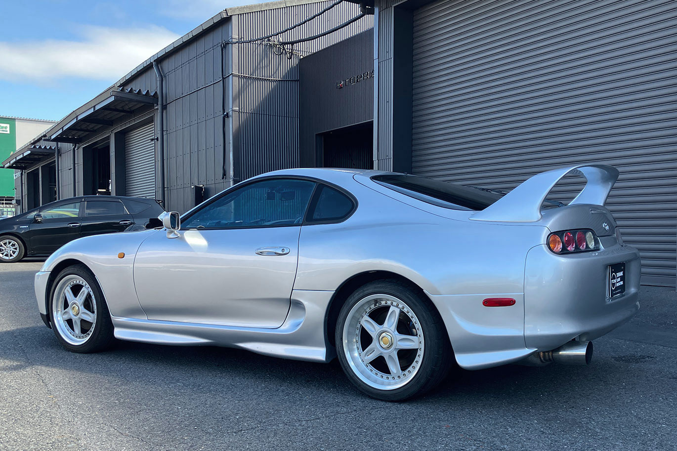 トヨタ スープラ JZA80 スープラ RZ・純正６速MT・レイズ１８インチアルミ・大型リアスポイラー・2JZターボエンジン