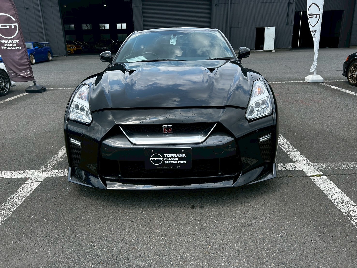 日産 GT-R ピュアエディション