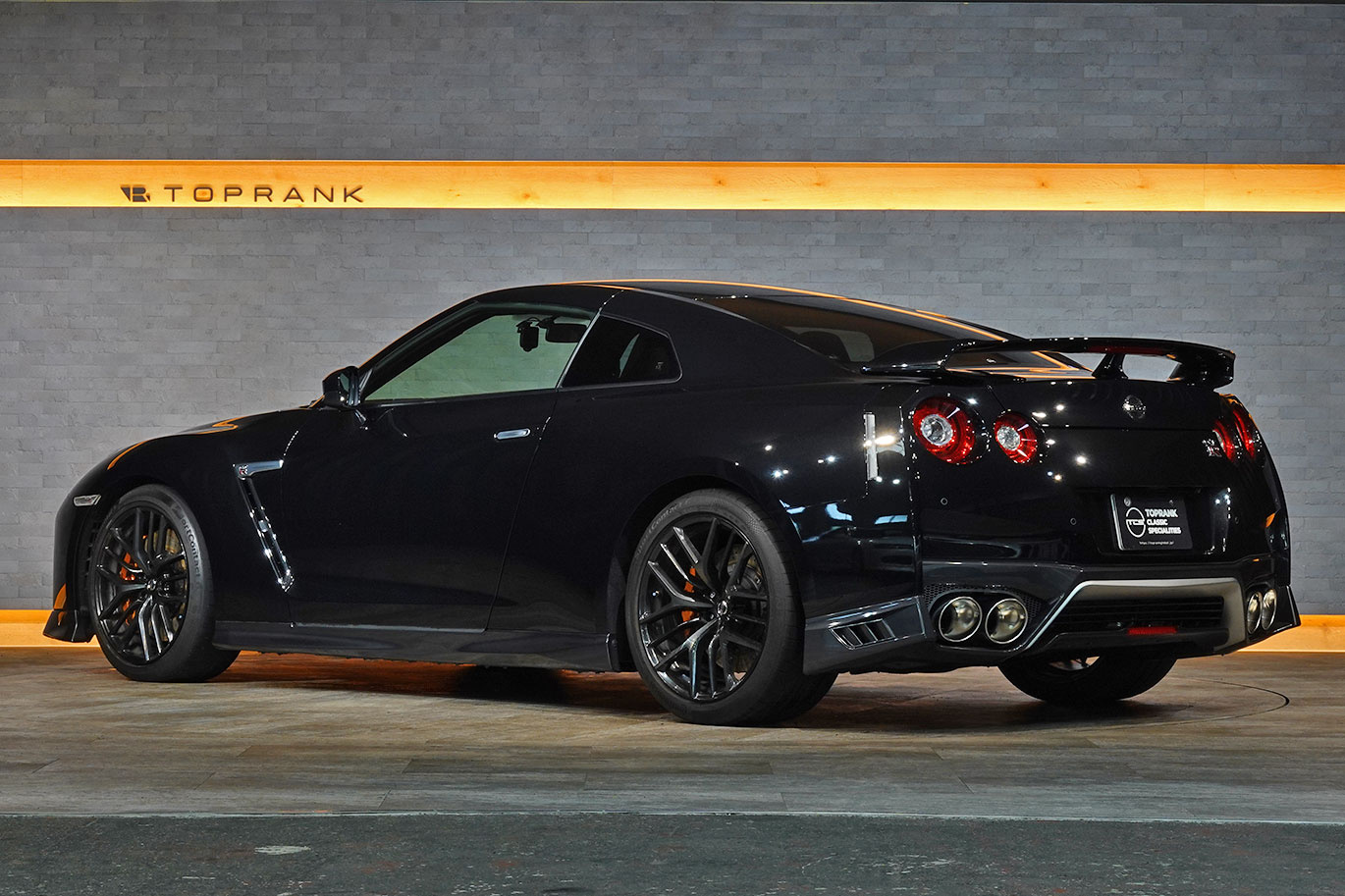 日産 GT-R R35 GT-R ピュアエディション