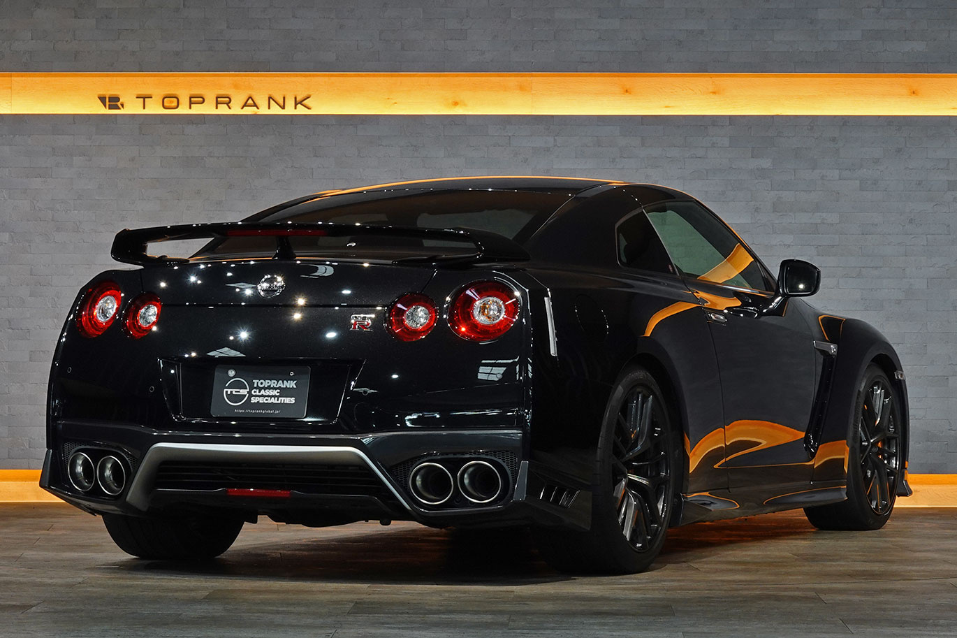 日産 GT-R R35 GT-R ピュアエディション