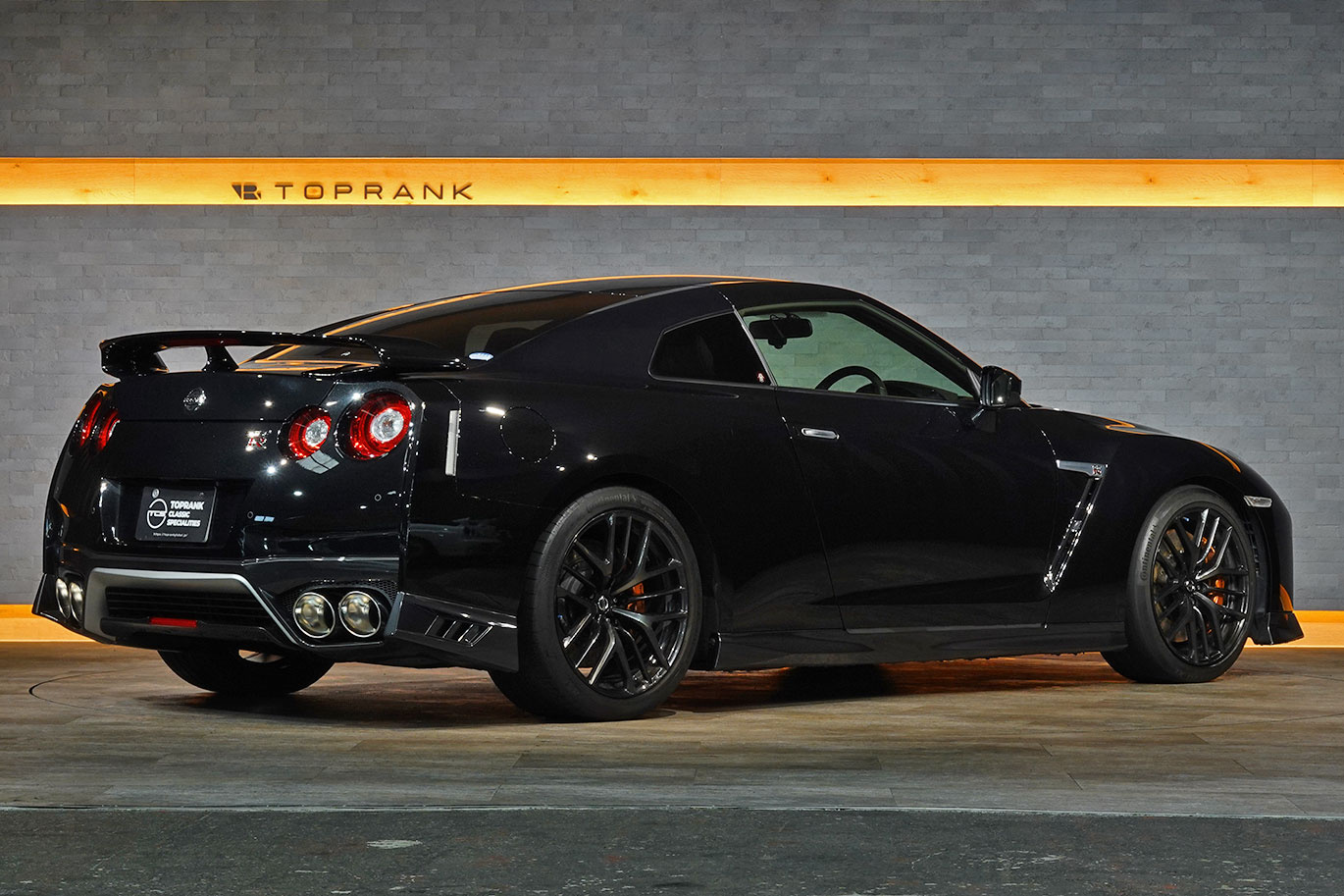 日産 GT-R R35 GT-R ピュアエディション