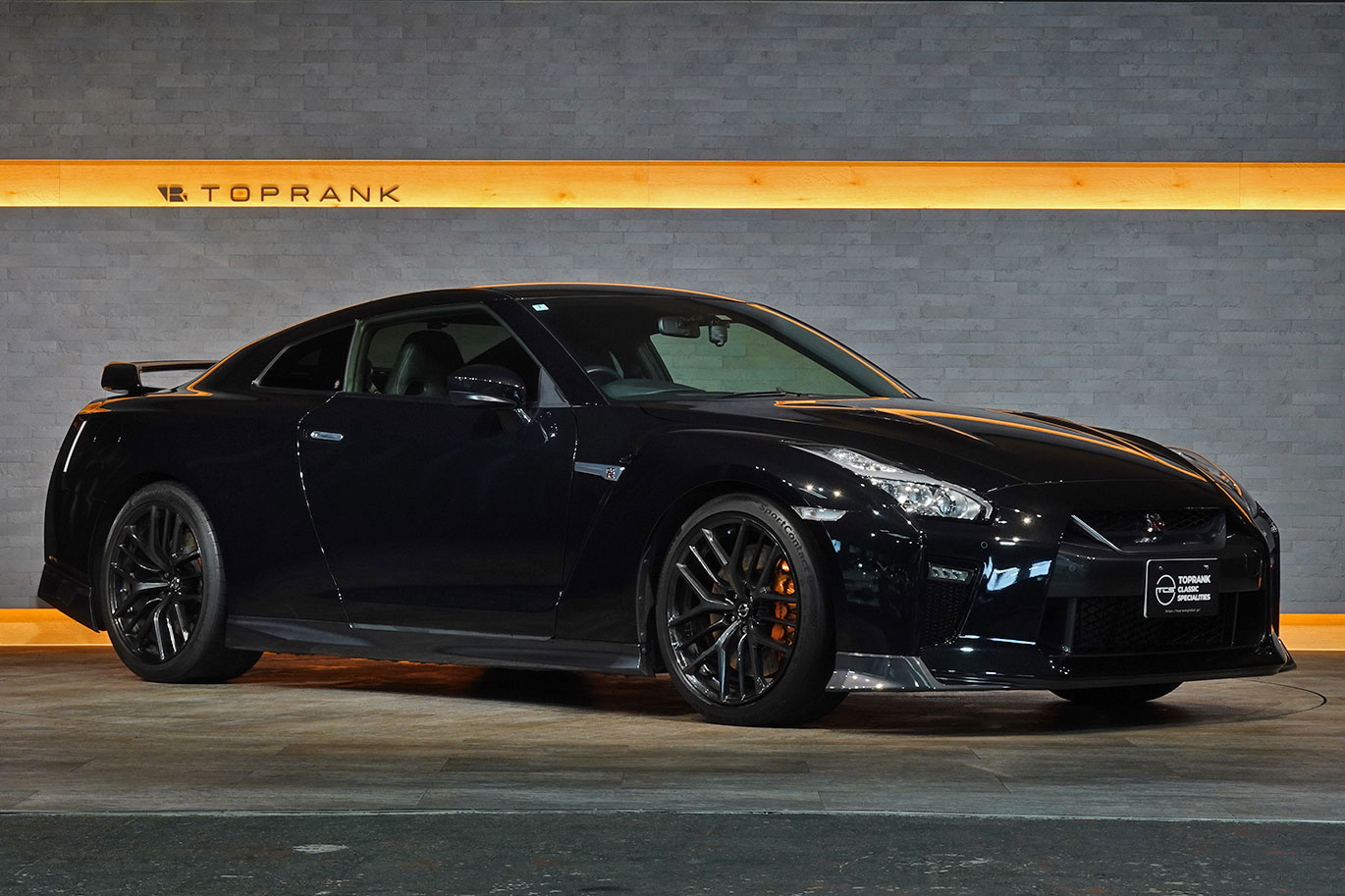 日産 GT-R R35 GT-R ピュアエディション