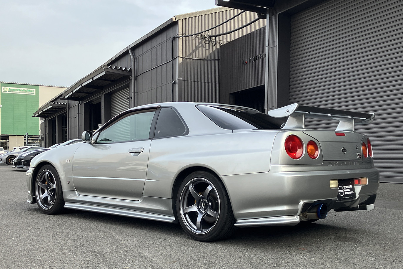 日産 スカイライン 