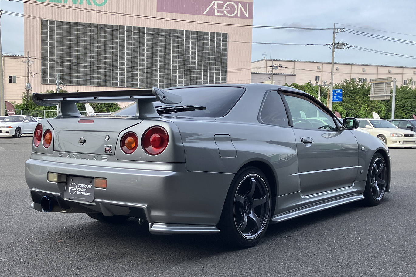 日産 スカイライン 