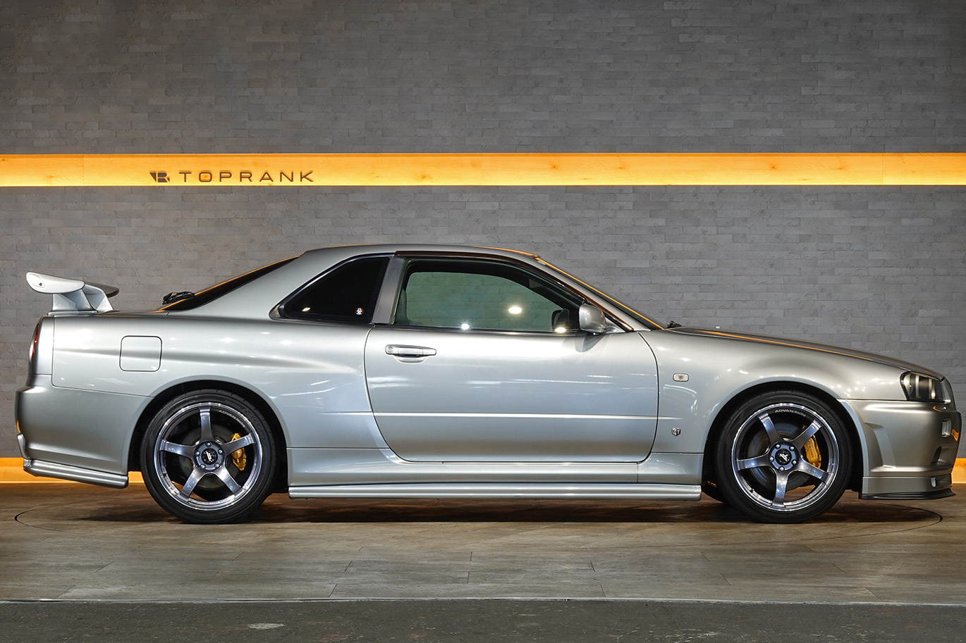 日産 スカイラインGT-R BNR34 R34 スカイラインGT-R
