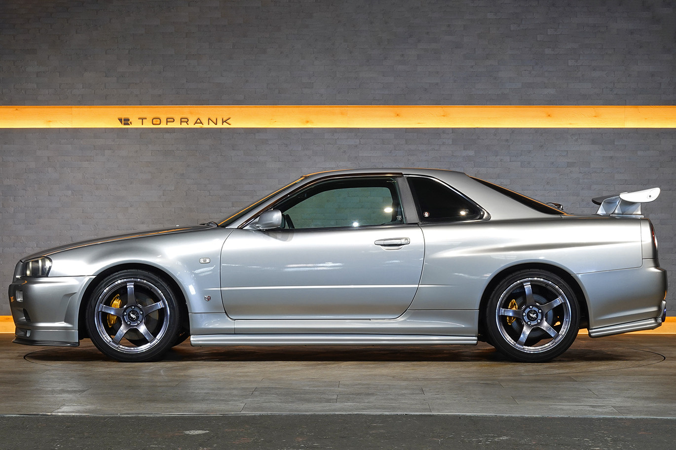 日産 スカイラインGT-R BNR34 R34 スカイラインGT-R