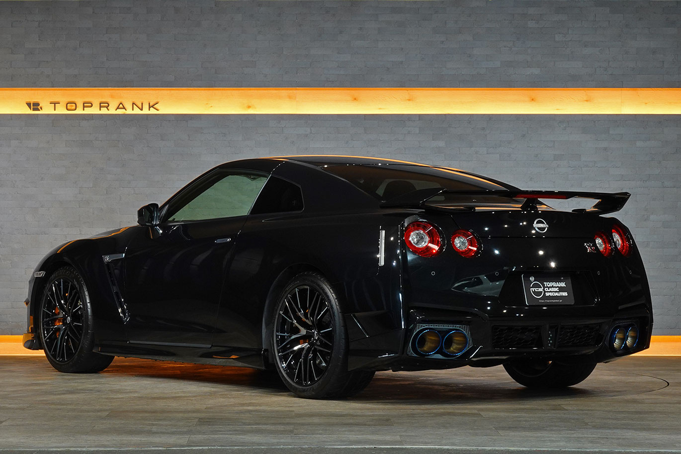 日産 GT-R R35 GT-R Pure Edition