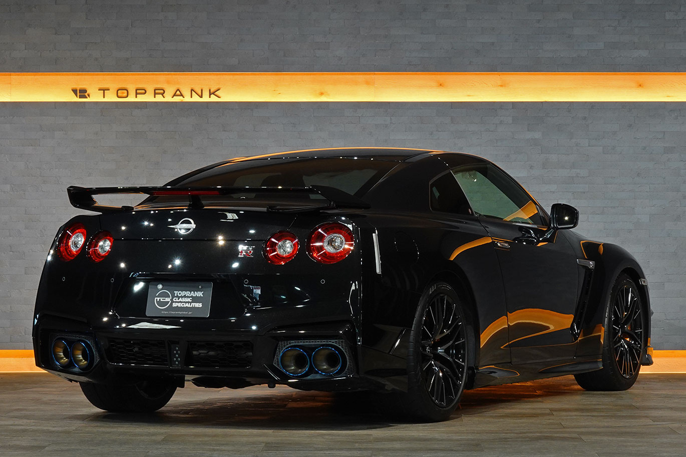 日産 GT-R R35 GT-R Pure Edition