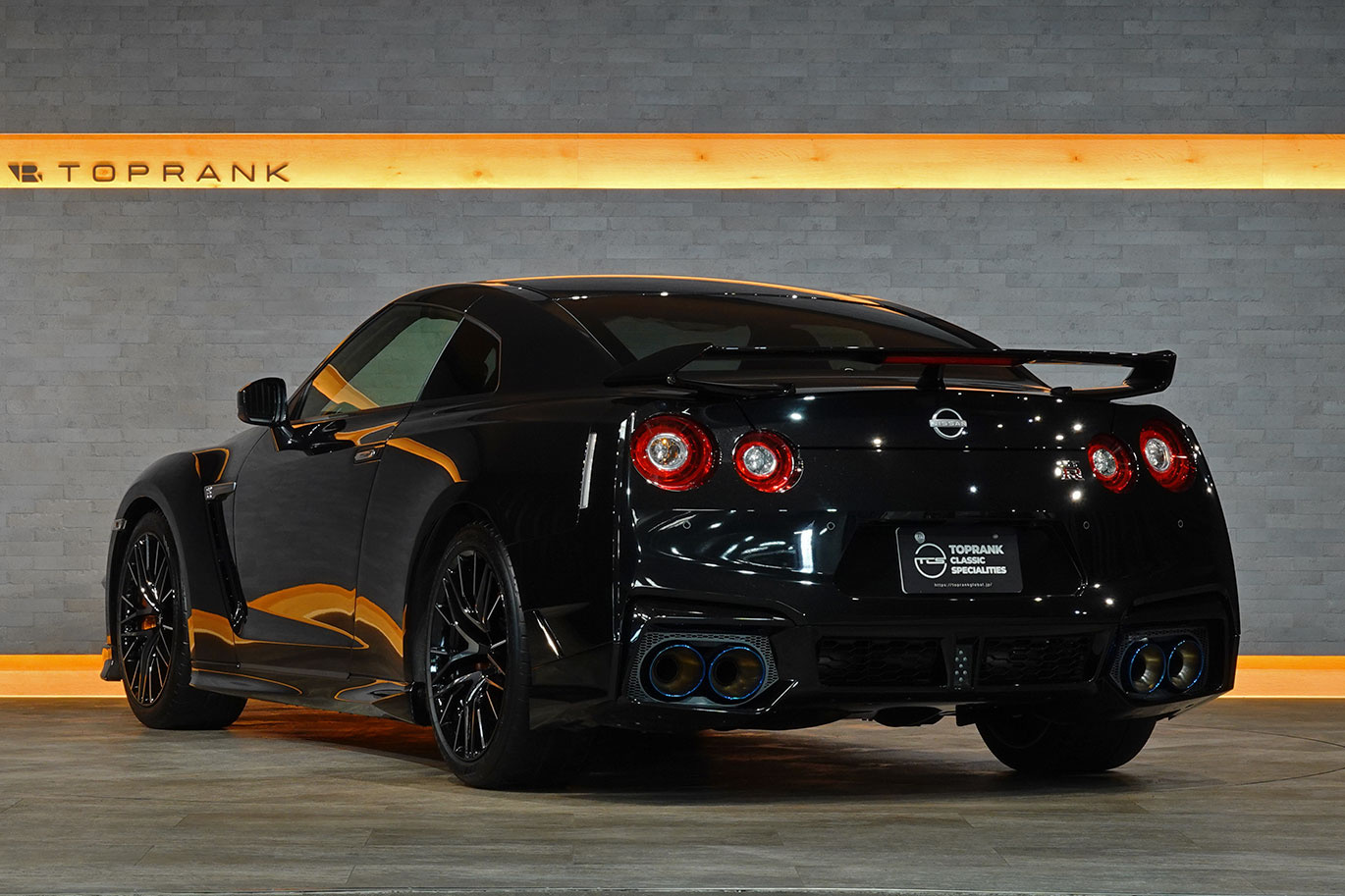 日産 GT-R R35 GT-R Pure Edition