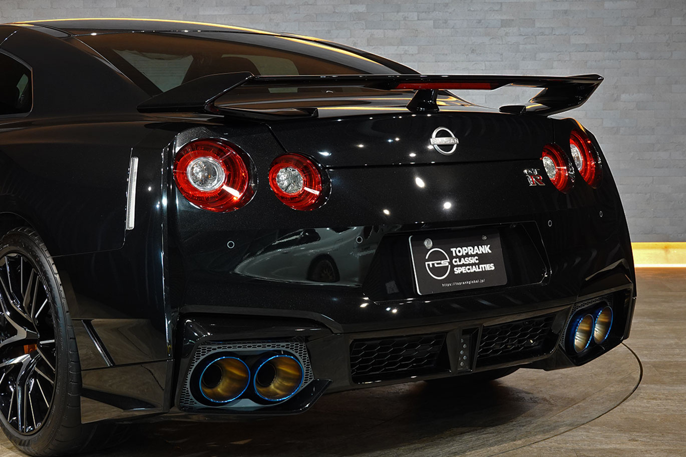 日産 GT-R R35 GT-R Pure Edition