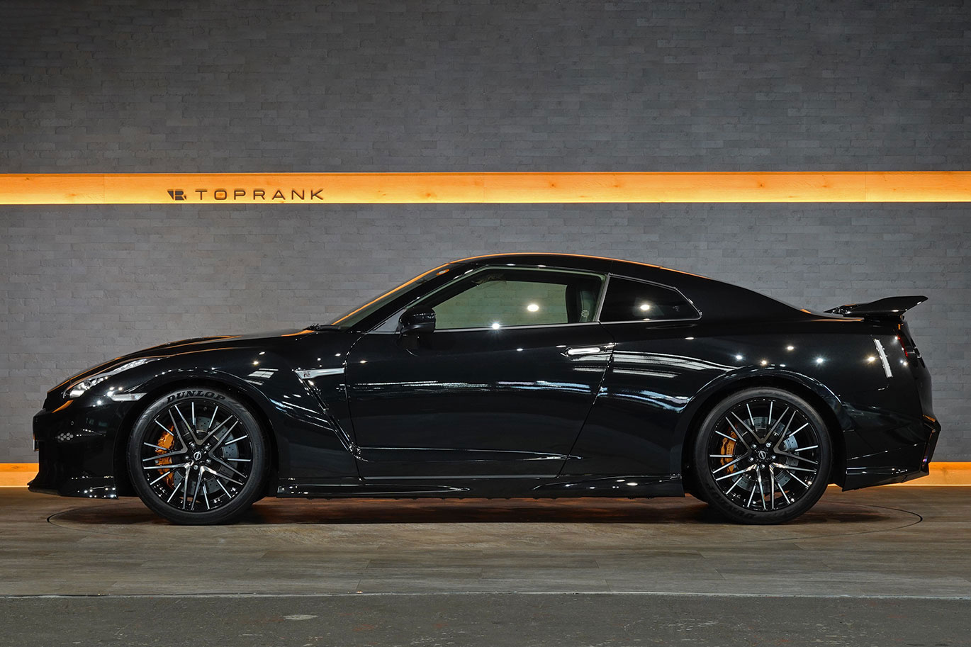 日産 GT-R R35 GT-R Pure Edition