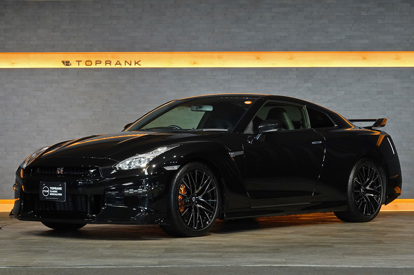 日産 GT-R R35 GT-R Pure Edition