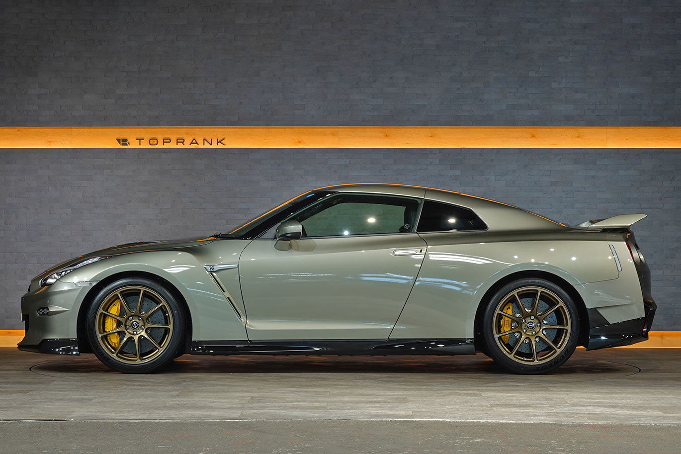 日産 GT-R R35 GT-R プレミアムエディション T-Spec