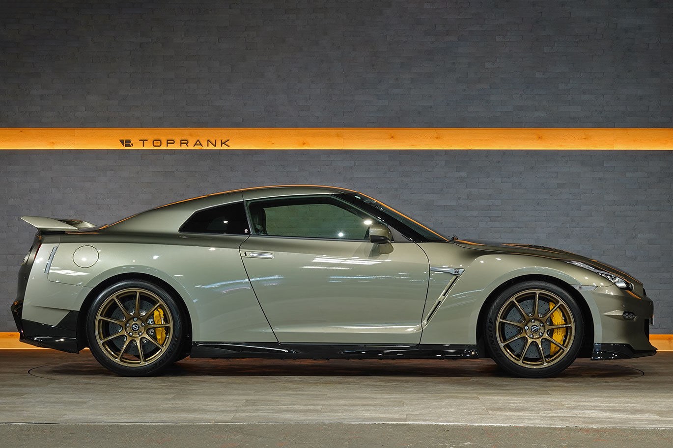 日産 GT-R R35 GT-R プレミアムエディション T-Spec