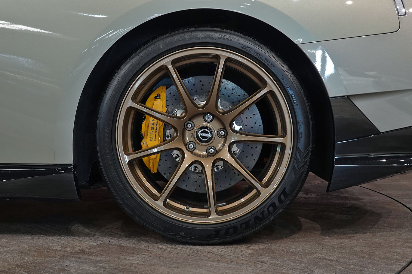 日産 GT-R R35 GT-R プレミアムエディション T-Spec