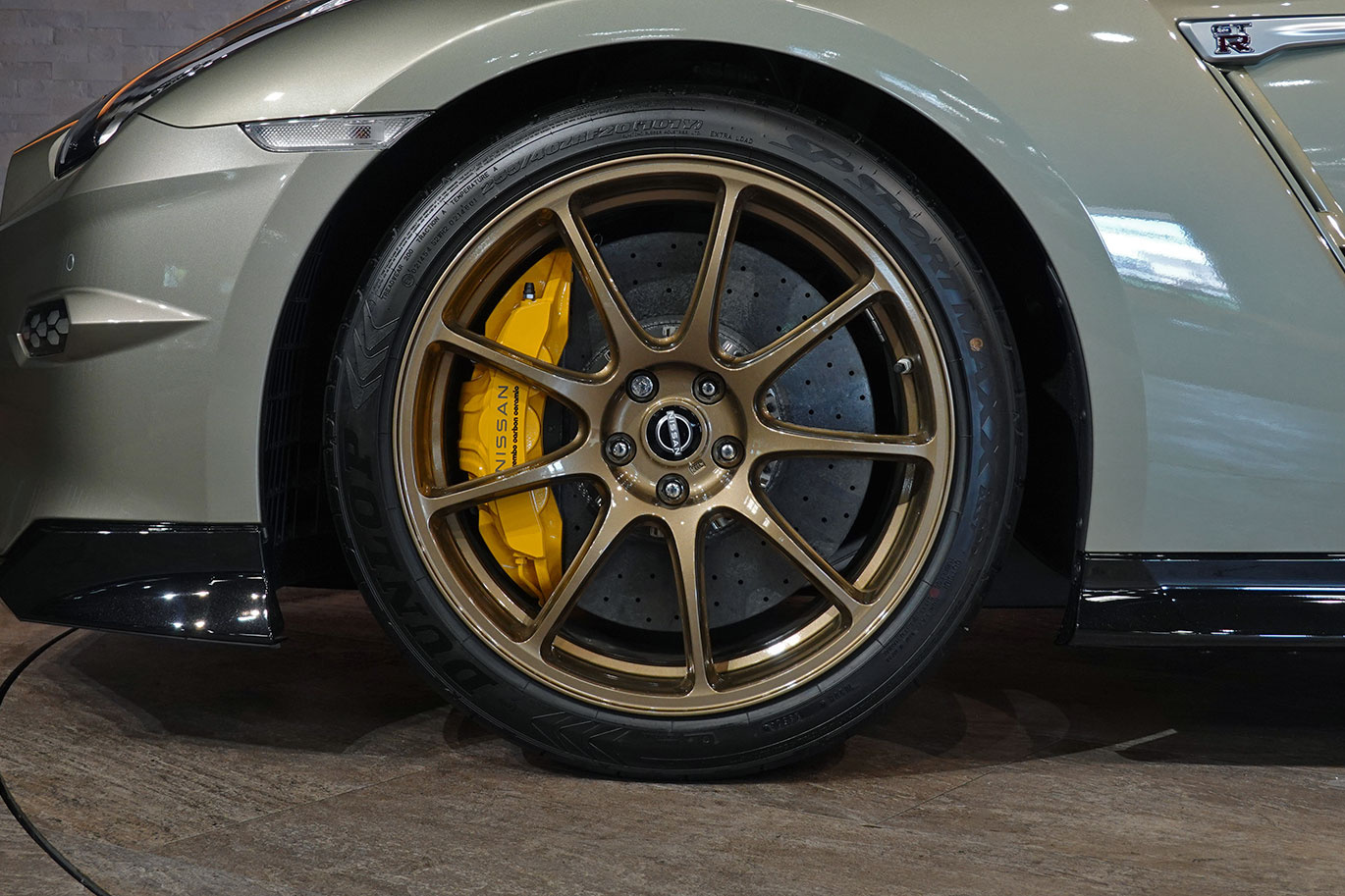 日産 GT-R R35 GT-R プレミアムエディション T-Spec